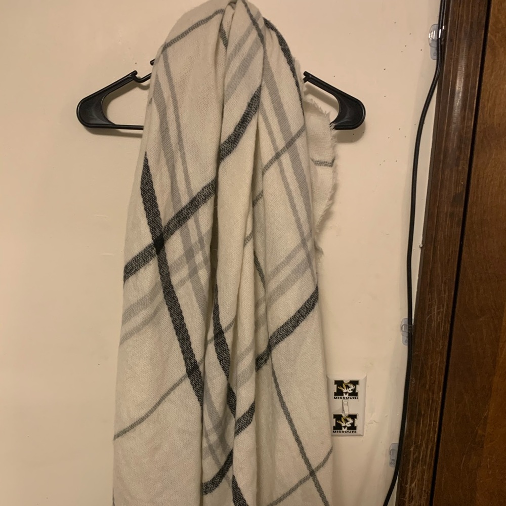 oversized plaid scarf